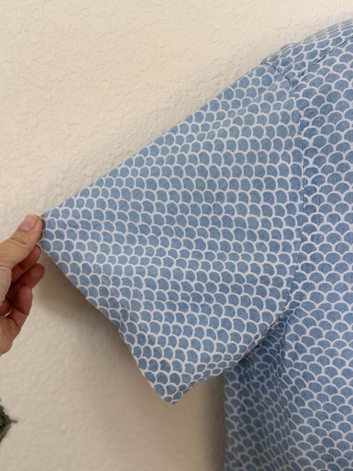 Faherty Mens Medium Button Down Fish Scale Short … - image 9