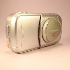 Olympus Camedia C-150 2.0MP Compact Digital Camera Silver Tested