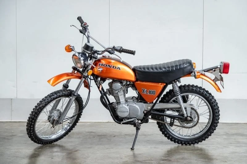 Honda XL100 XL100 K0 1974-1975 New Complete Motorcycle Seat Black With Metal Pan - Image 4 of 4