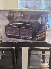 Vintage Soundesign Model 7580 Black AM/FM Radio Alarm Cassette Telephone Combo