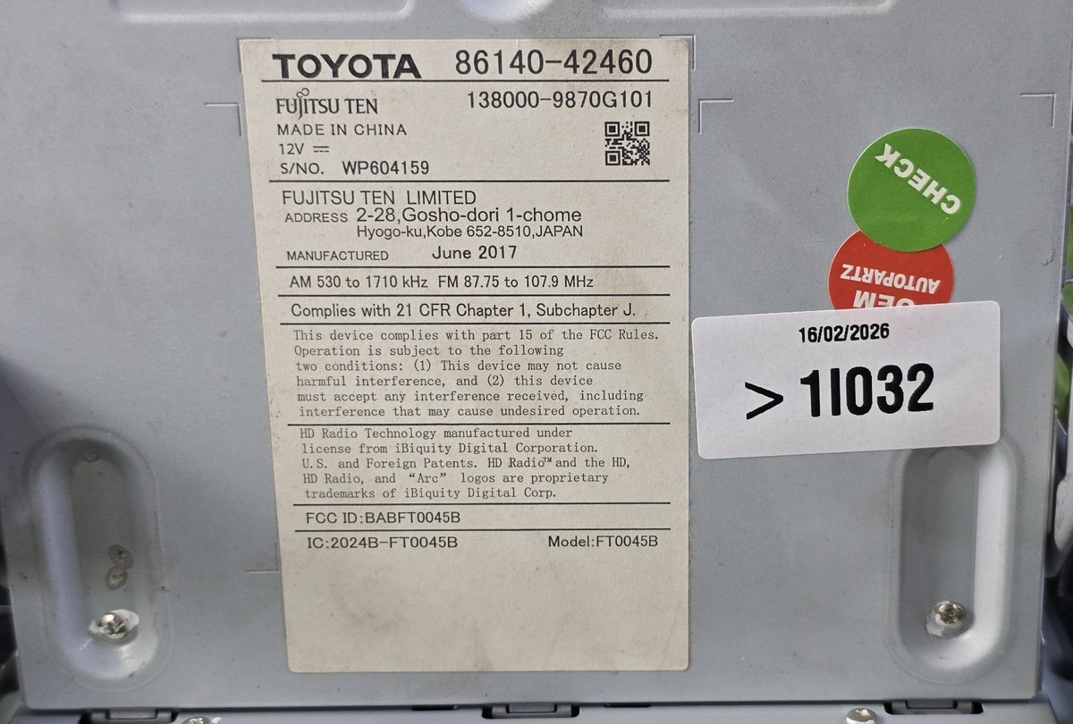 Toyota Rav4 13-18 Touch screen display cd player 86140-42460 Oem
