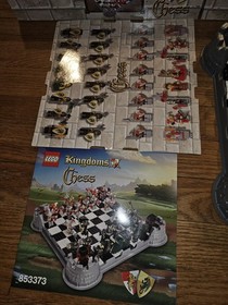 LEGO Gear: Lego Kingdoms Chess Set (853373) NEAR COMPLETE!