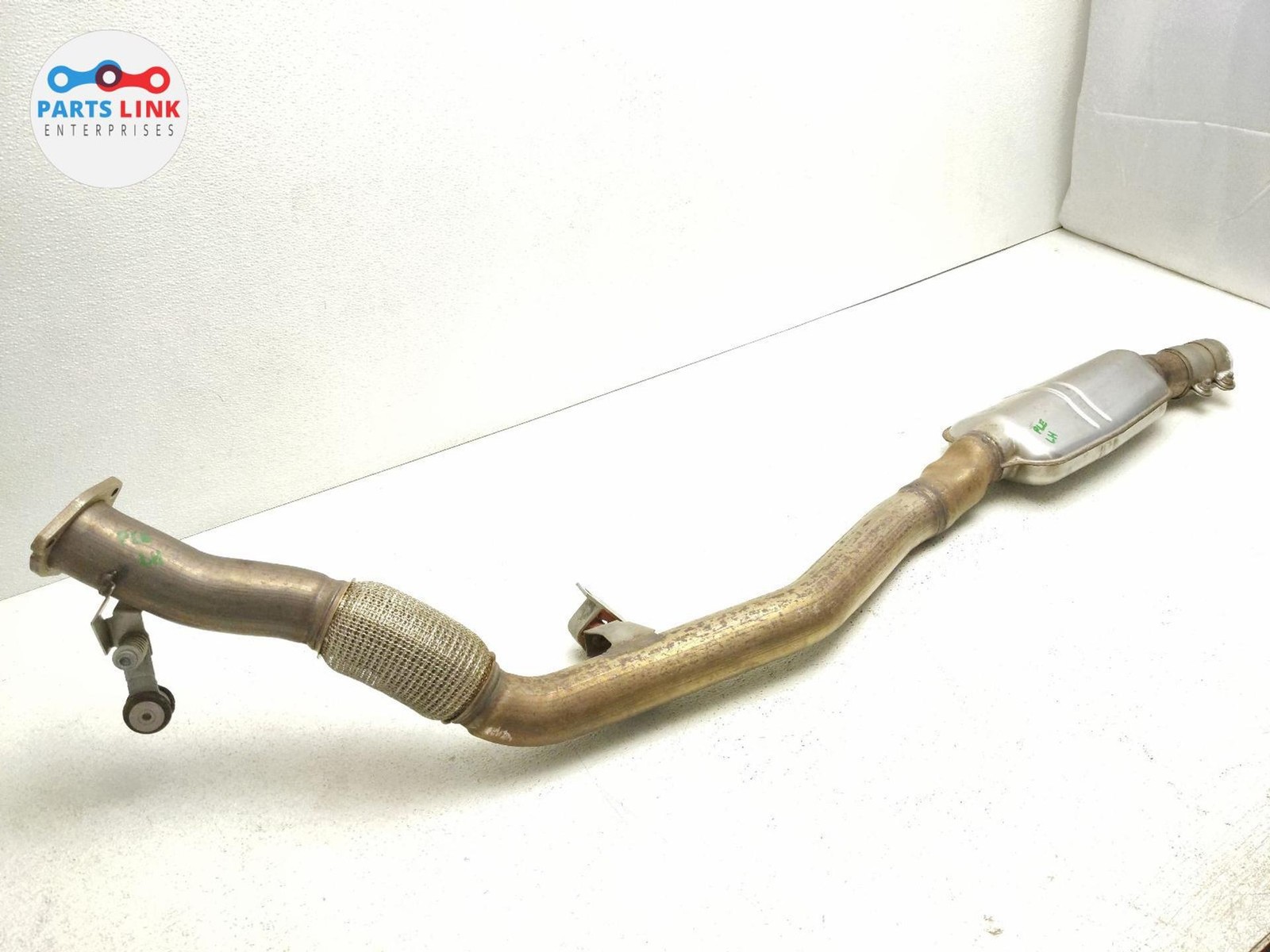 Bentley Bentayga 2016-2020 Left Resonator pipe