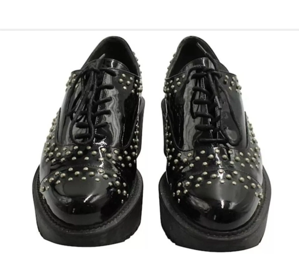 Stuart Weitzman charol negro encaje tachonado talla 8,5 excelente estado Foto 3 de 4