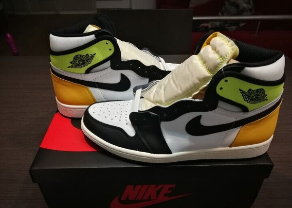 Nike Air Jordan 1 Retro High OG 44 Eu 9 UK 10 US - NEW -