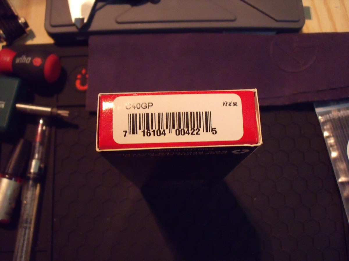Spyderco C40GP Jot Singh Khalsa Folding Knife VG10 Blade G10