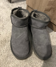UGG Classic Mini Women’s Ankle Bootie Grey Suede Sheepskin Lined UK 6