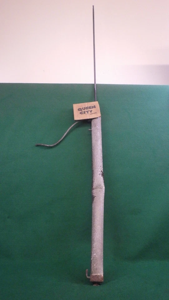 1940s 1950s Vacuum Power Antenna w/bezel Packard Cadillac Lincoln core - Image 2 of 4