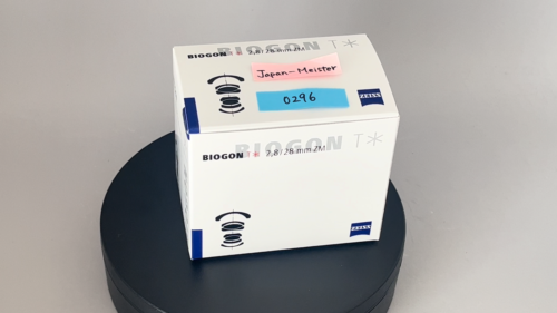 Carl Zeiss BIOGON T * 28mm F/2.8 ZM for Leica M mount MF Black Lens New in Box - Video 1 of 1