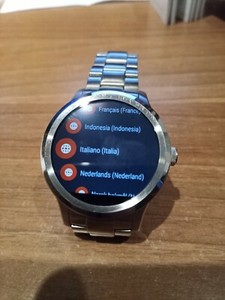 fossil smartwatch dw1