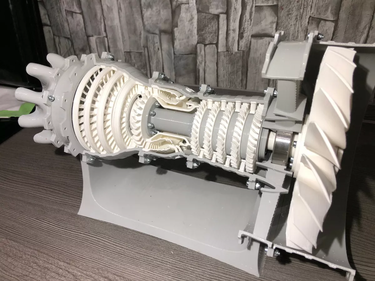 Jet Engine Model Rolls Royce Bypass Jet Turbine Cross Section Nozzle Engine