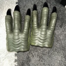 Jurassic World JW Velociraptor Raptor Green Costume Claws Hands Gloves