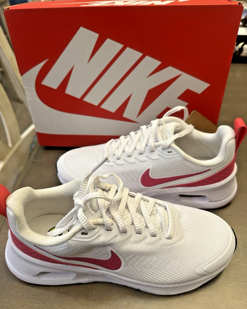 Nike Women's Air Max Nuaxis Running Shoes in White Aster Pink Size 6.5 New in Box