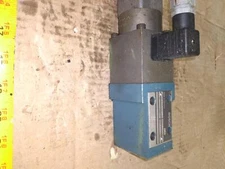 BOSCH 0 811 402 003 315BAR 1 835 100 034  REXROTH VICKERS HYDRAULIC