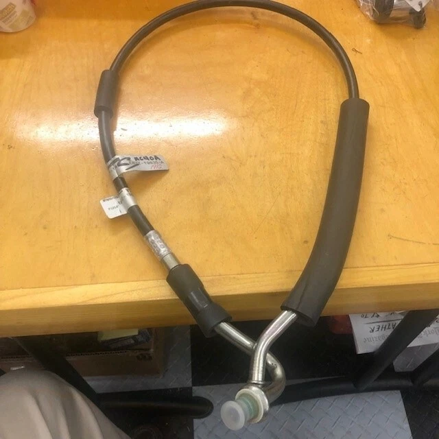 Manguera refrigerante Ford Tempo&Mercury Topaz 1988-91; Ford# E83Z-19835-A Foto 2 de 2