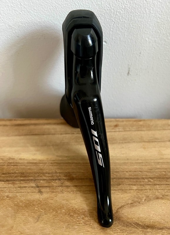 Shimano 105 ST-R7020 shifter (Left)