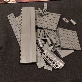 LEGO Dino Attack Set 7476  Iron Predator Vs. T-Rex (2005) - NOT COMPLETE