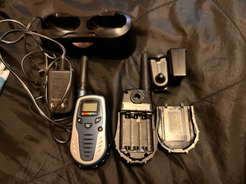 2 way radios walkie talkie long Audiovox
