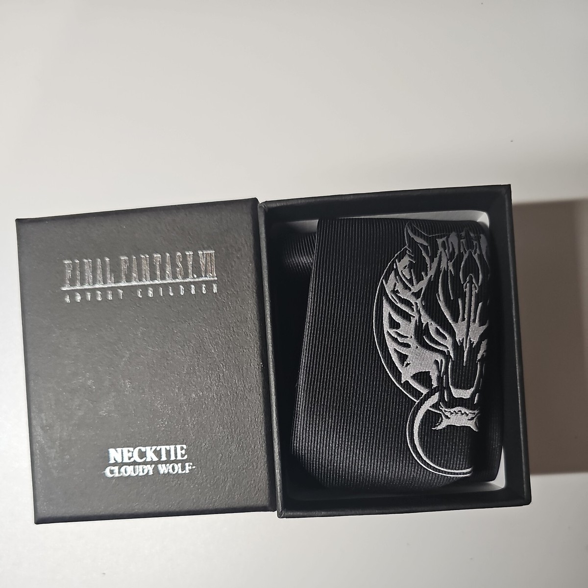 Final Fantasy 7 Advent Children Official Cloudy Wolf Necktie RARE