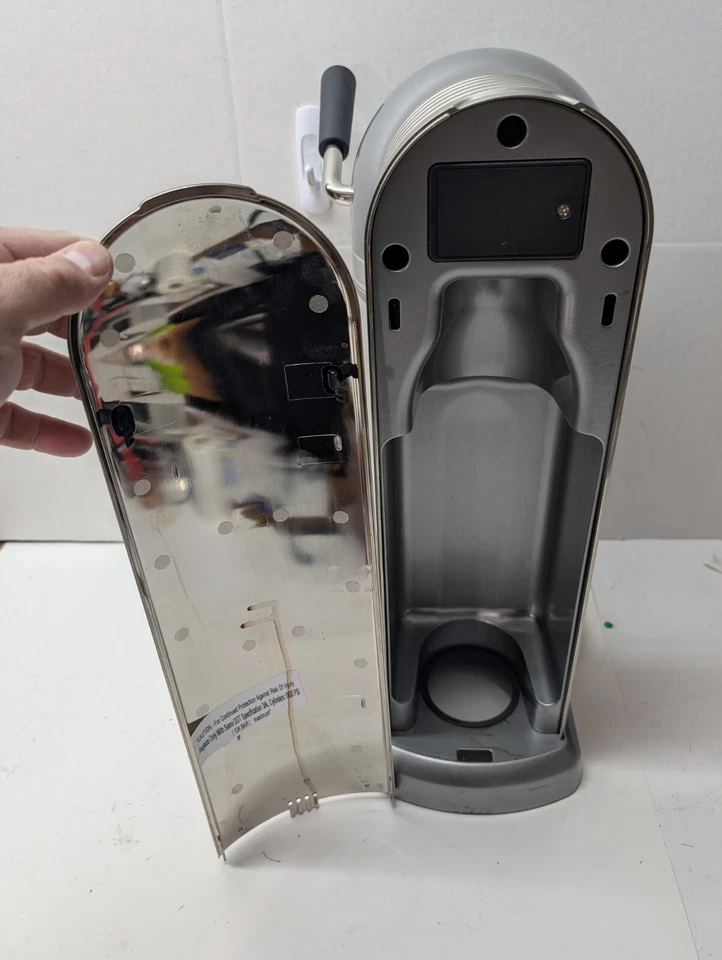 Kitchenaid KSS1121CU Máquina de bebidas espumosas alimentada por Soda Stream gris plata Foto 4 de 4