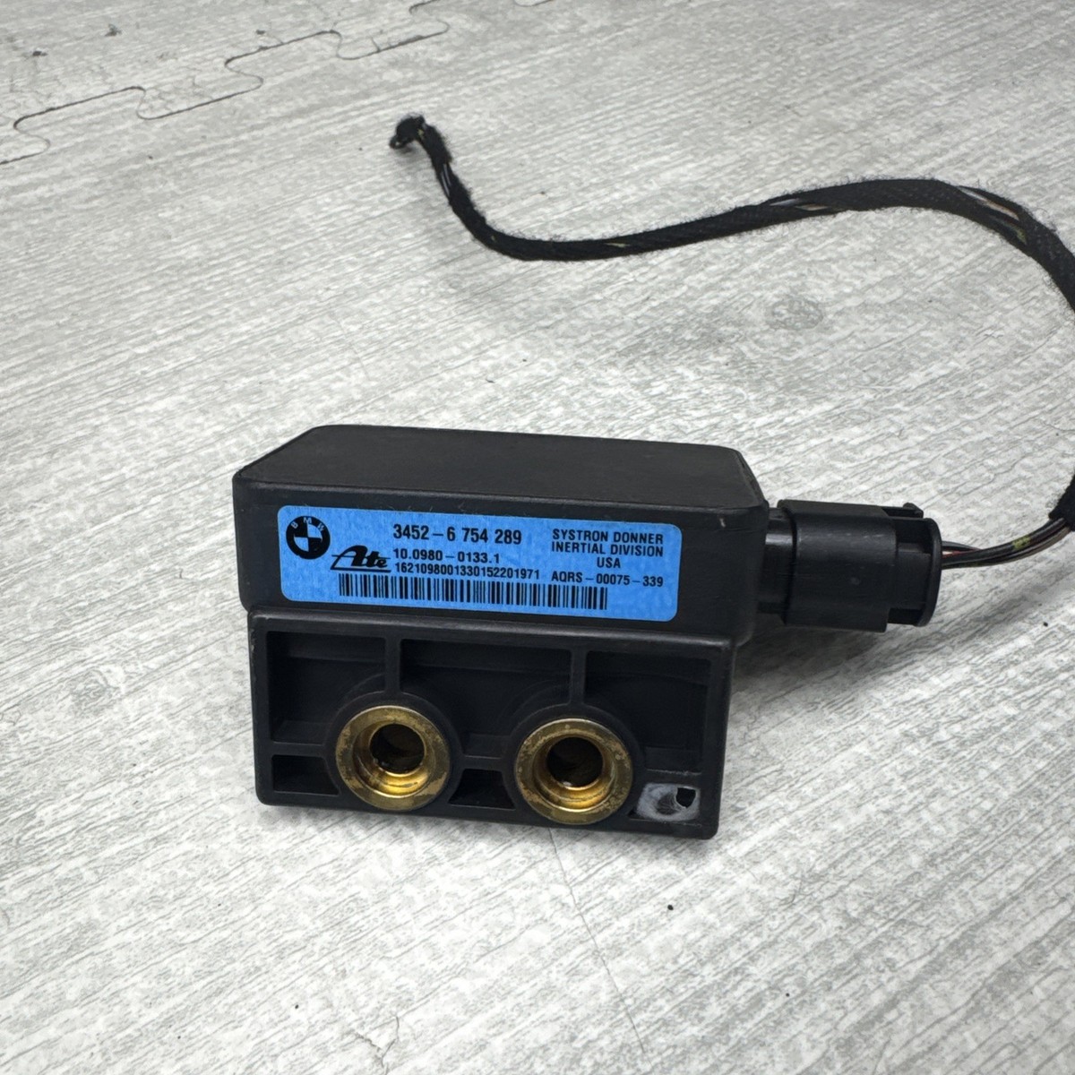 1999-2001 BMW E46 Yaw Rate Speed Sensor 34526754289 Blue