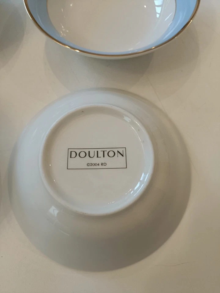 Royal Doulton Bruce Oldfield 2004 Porcelain Soup/Cereal/Dessert Bowls Set of 4 - Image 4 of 4
