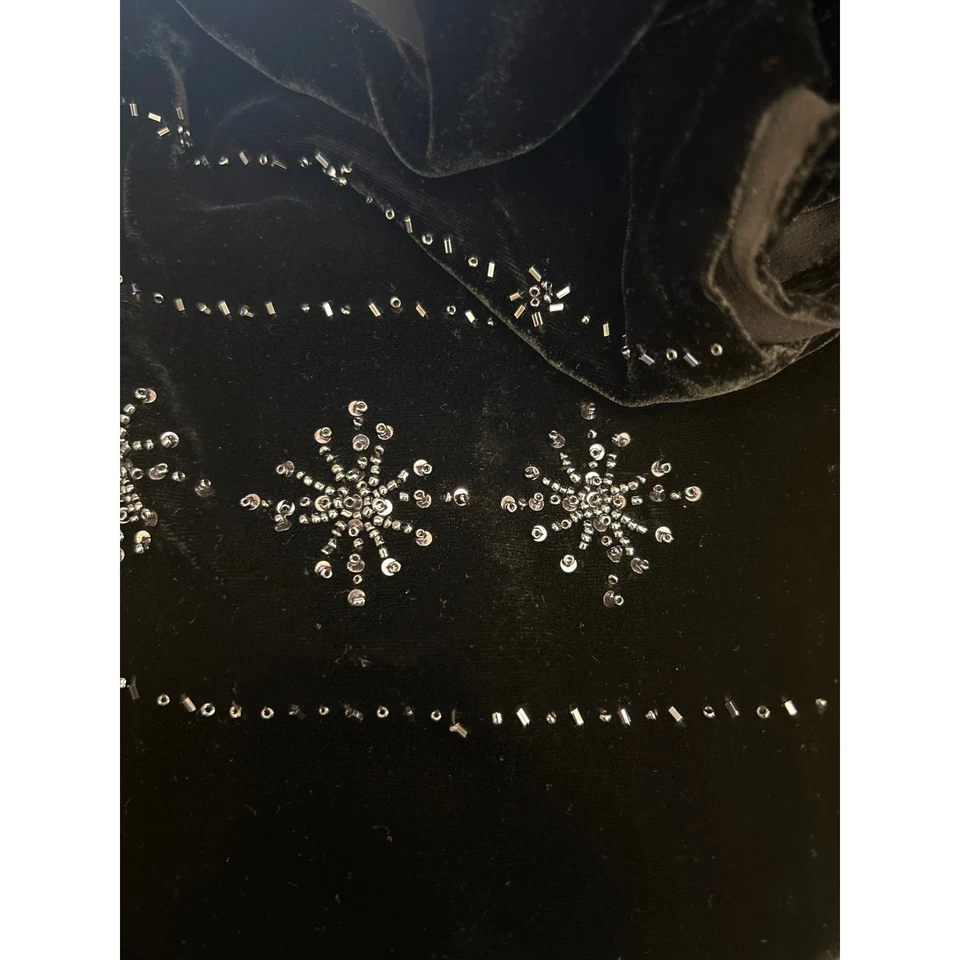 复古黑色天鹅绒丝绸串珠围巾雪花冬季假期 8x72 Whimsigoth — 第 4/4 张图片