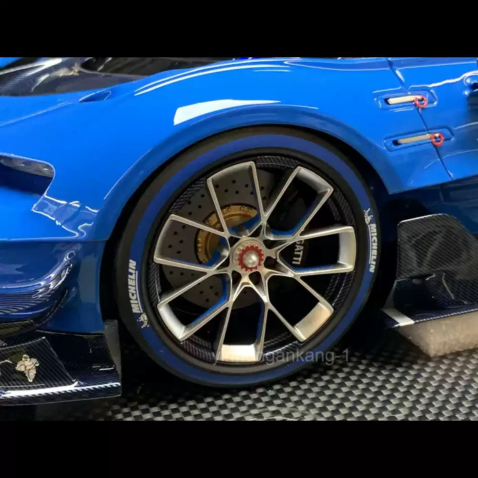 Runner 1:12 Bugatti Vision Gran Turismo Resin Car Model - Image 2 of 4