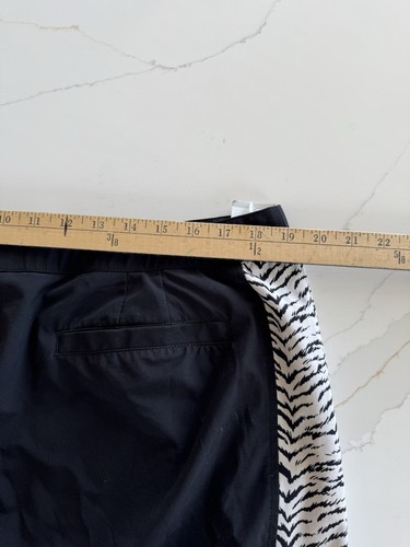 Pantalón corto de golf Chicos talla 3 (XL-16) Wm Zenergy negro con detalles con estampado de cebra ver fotos - Imagen 6 de 11