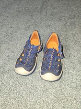 Stride Rite 11W Sandals
