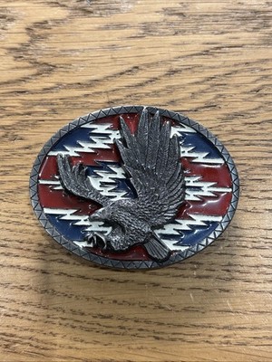 Masterpiece Buckles of America Gürtelschnalle Flying Eagle rot blau weiß Western