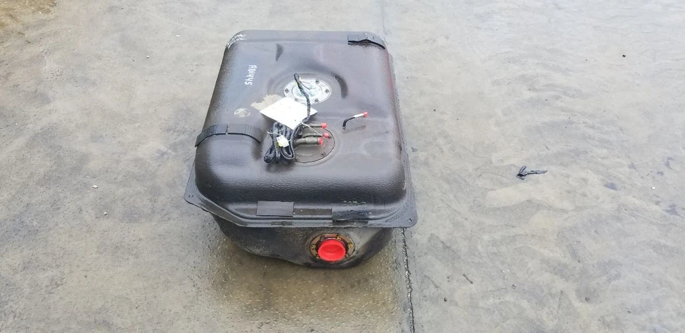 1985 NISSAN 300ZX FUEL TANK ASSEMBLY - Image 4 of 4