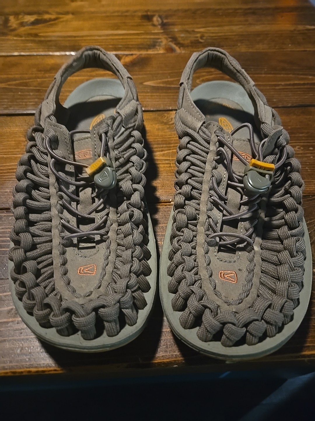 KEEN Uneek Sandali Uomo Grigio Corda Tessuto Comfort Acqua US 8 5