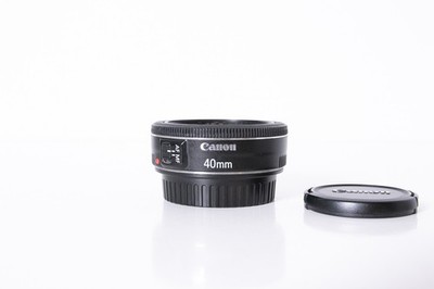 Canon EF 40mm f/2.8 STM