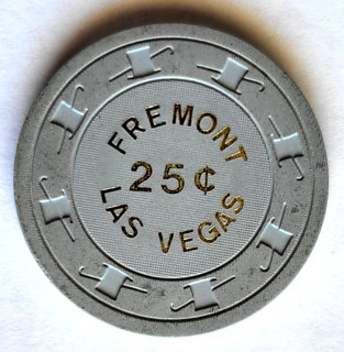 25 Cent Fremont DOWNTOWN LAS VEGAS Casino Chip