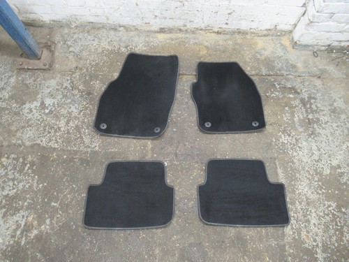 VW POLO MATCH A06 1.0TSI MK6 5DRS HECKKLAPPE 4ER SET INNENRAUM FUSSMATTEN 2020