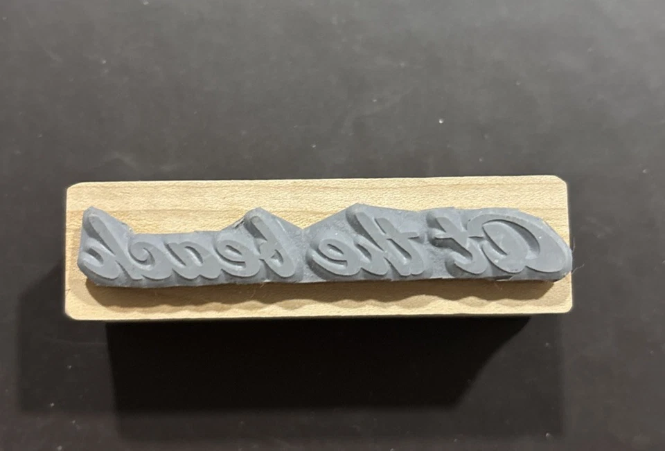 Carimbo de borracha montado estilo magenta na praia 073680 - Imagem 2 de 3