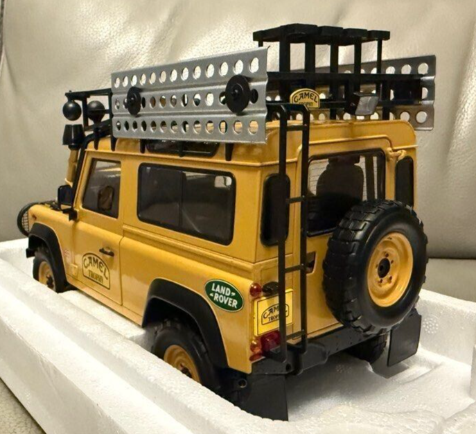 1:18 ALMOST REAL Land Rover Defender 90 CAMEL TROPHY Edition autoart ...