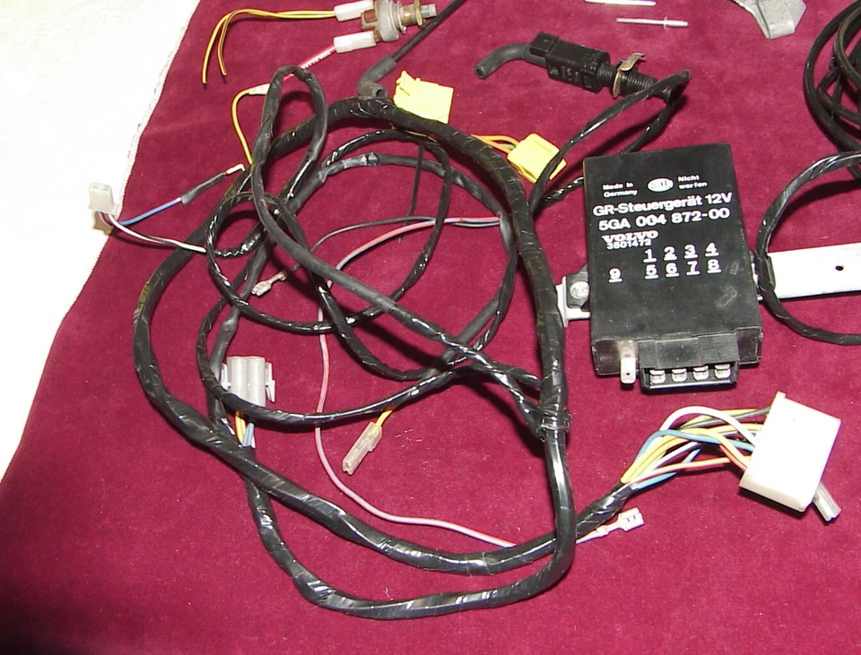 Control de crucero Volvo 740-940 para RHD con transmisión automática. Arnés (RHD) incluido Foto 2 de 4