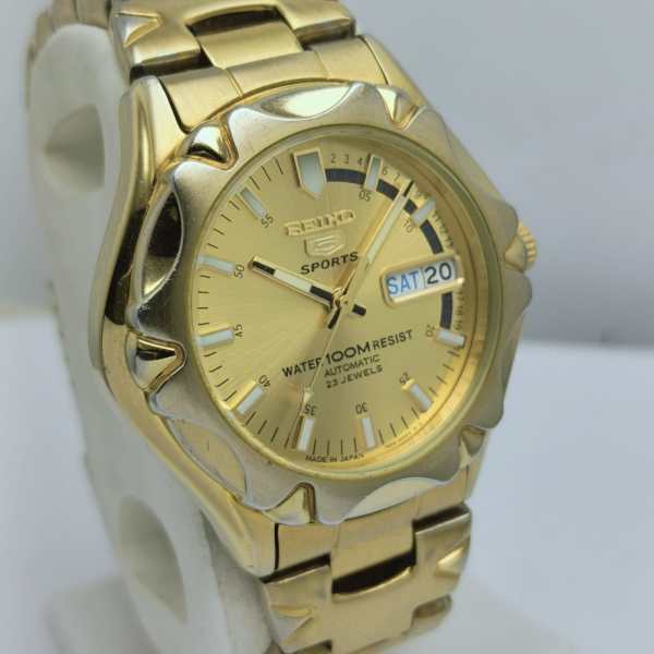 Seiko 5 Sports Automatic 7S36-00M0 Day/Date Gold Tone Seiko 5 Sports Automatic 7S36-00M0 Day/Date Gold Tone