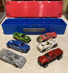 estuche de carros hot wheels