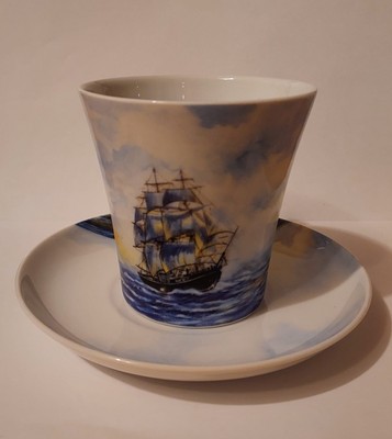 Kaiserlicher Lomonossow Porzellan Becher mit Untertasse ''FREGAT'' LFZ IFZ Russland