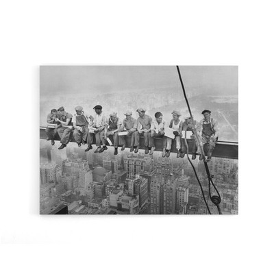 Leinwandbild  Men on Girder Lunch Atop A Skyscraper , Foto, Wandbild