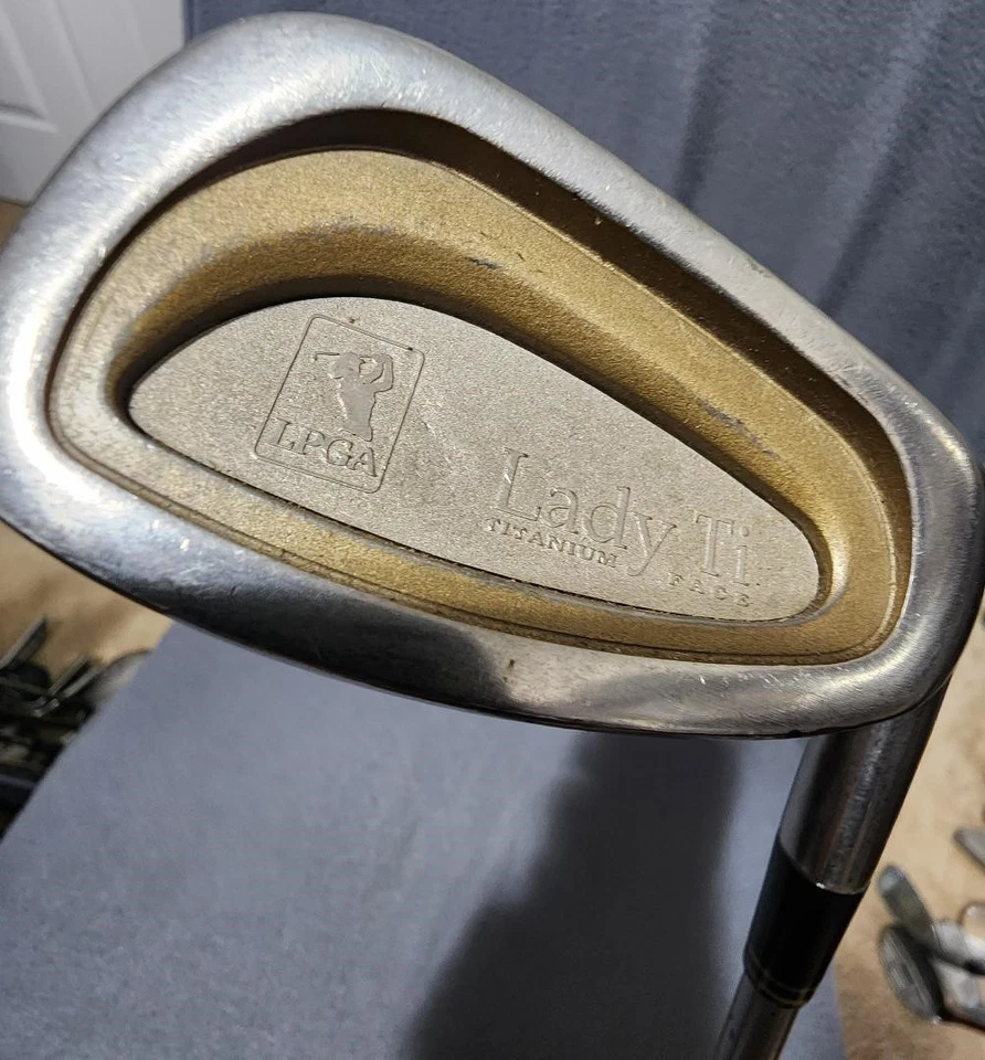 SQUARE TWO LADY TI PITCHING WEDGE TITANIUM - Image 2 of 4