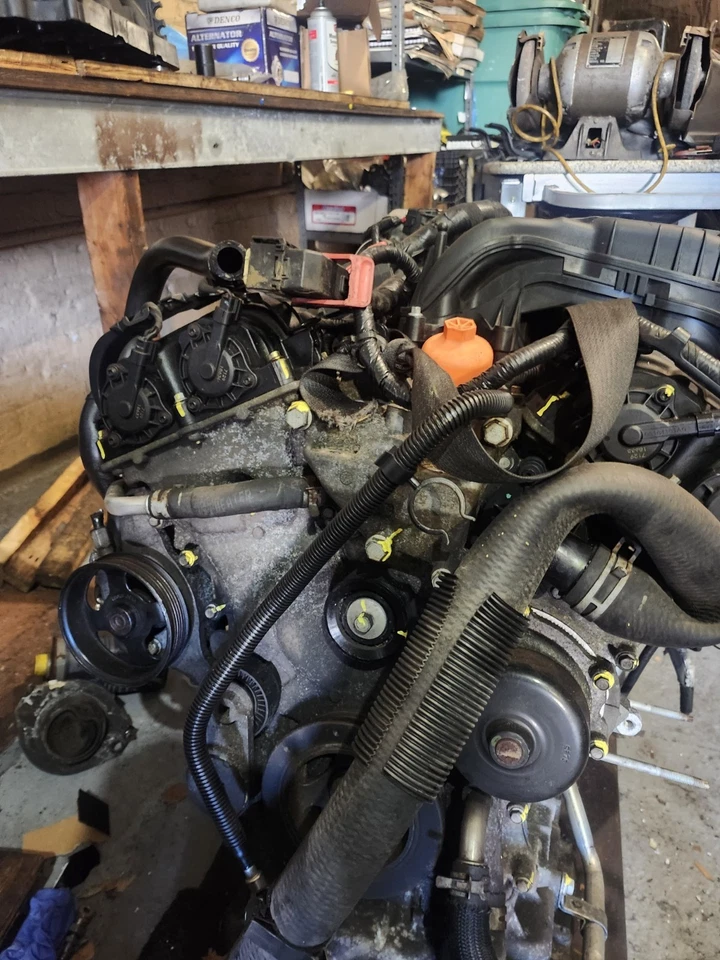 Chrysler 200 2015 2016 2017 motor de 3,6 L OEM Foto 2 de 4