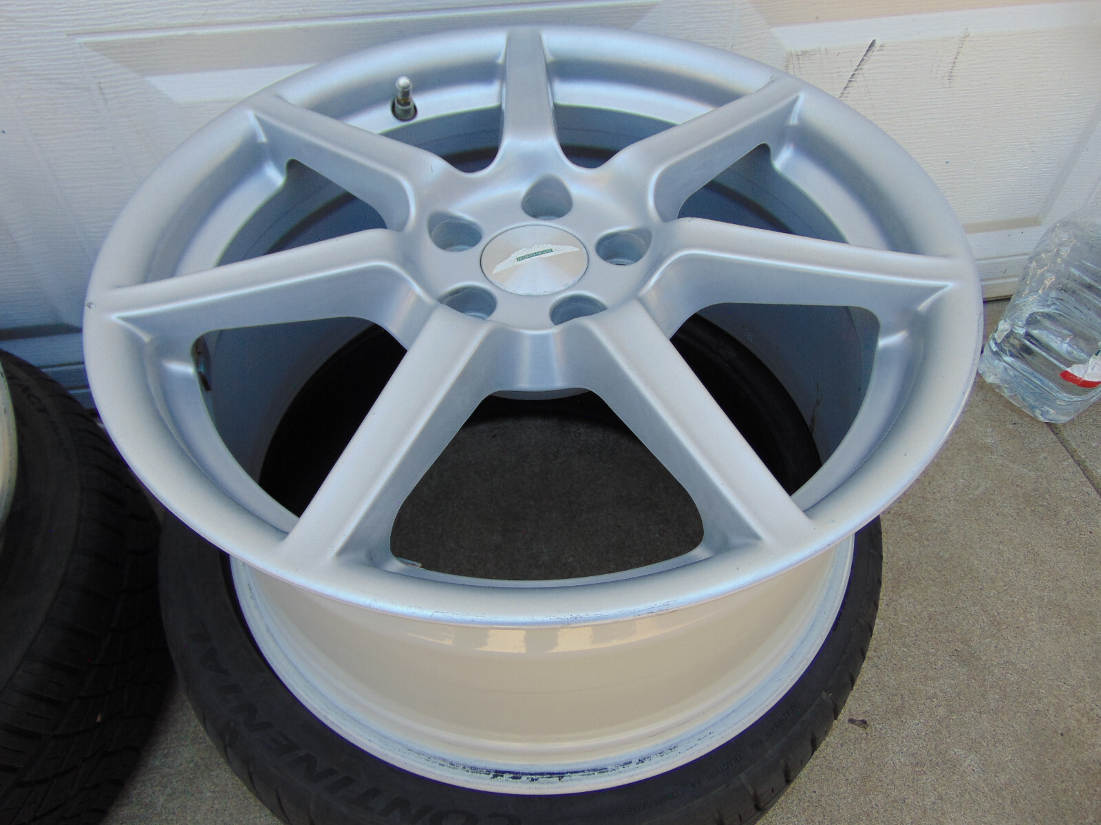 1 USED Silver OEM Aston Martin Vantage 19X9.5 REAR Rim TPMS 6G33-1007 FREE SHIP