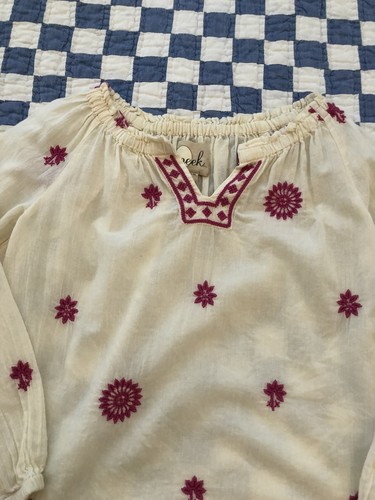 Girl's PEEK Brand Nordstrom Beige & Fuchsia Embroidered Long Sleeve Top L Size 8 - Picture 3 of 10
