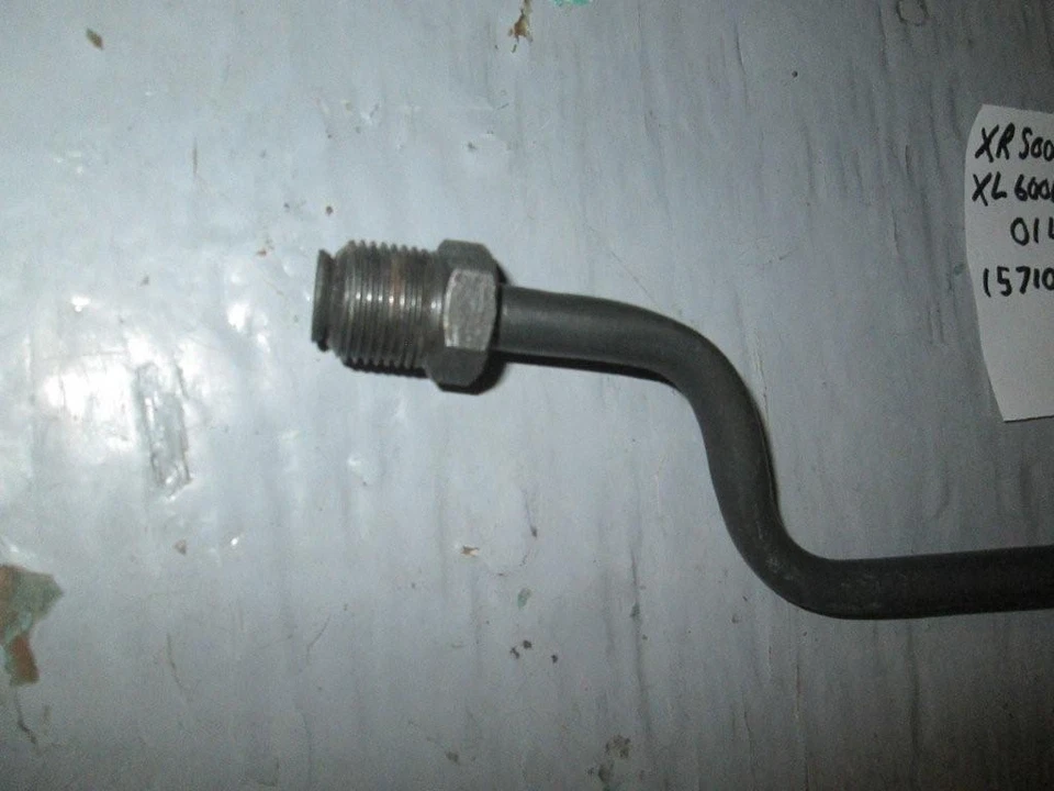 Tubería de aceite Honda XL600R Foto 3 de 4