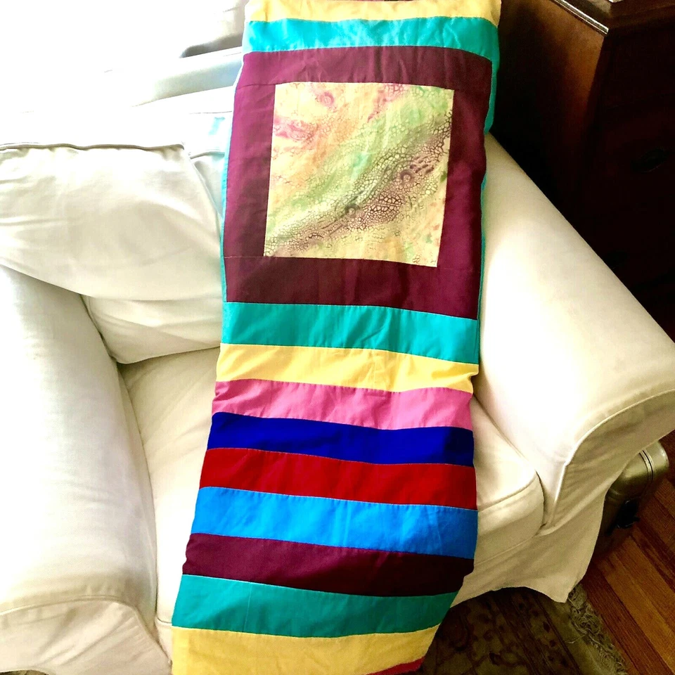 Manta Arco Iris Hecha a Mano con Centro Shibori Tie Dye 44 x 58 Foto 3 de 4