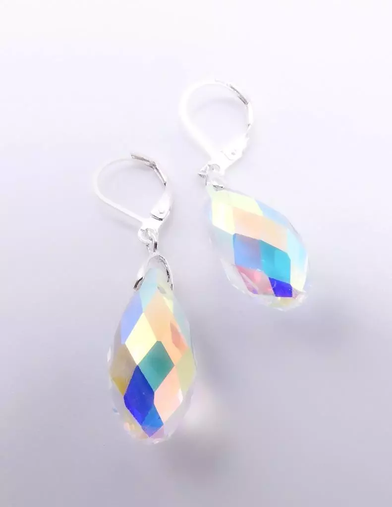 Lever clearance hook earrings